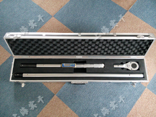 高精度數(shù)顯扭力扳手圖片