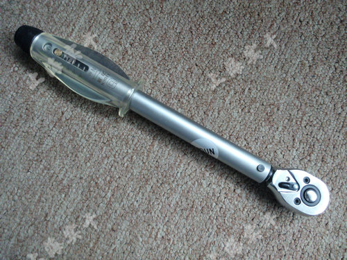 預置式扭力扳手