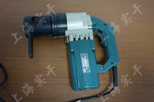 電動定扭矩扳手